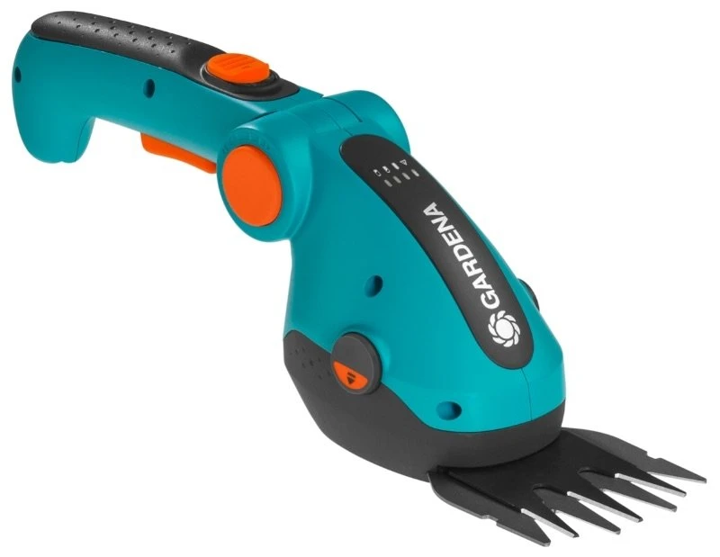 GARDENA Accu Grasschaar ComfortCut Met Buxusmes 3 GARDENA Accu Grasschaar ComfortCut Met Buxusmes