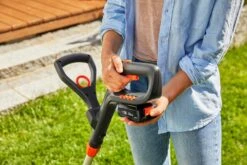 GARDENA Accutrimmer EasyCut 23/18V P4A Set -Natuurcentrum Winkel gardena accutrimmer easycut 23 18v p4a set 1500x1000 640af3071c5d6 l