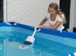 Telescopische Accu Zwembad - & Spa Hand Stofzuiger -Natuurcentrum Winkel telescopische accu zwembad spa hand stofzuiger 1000x750 62860e9ed0bd7 l